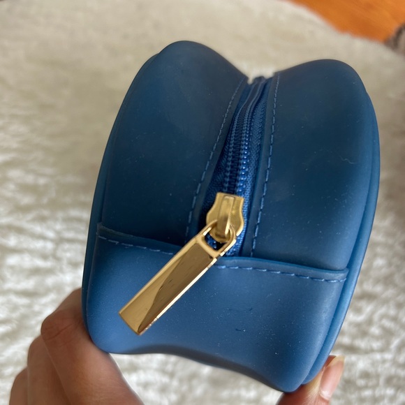 Tory Burch little makeup bag - Picture 3 of 7